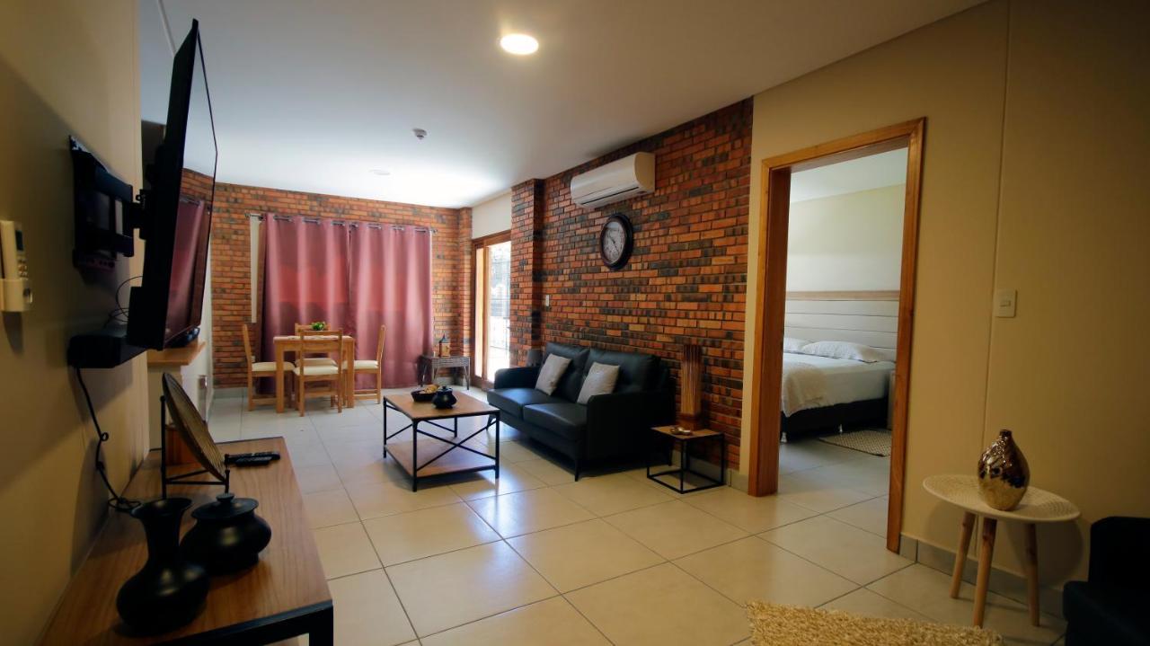 Aparthotel Los Laureles San Lorenzo de la Frontera Екстериор снимка